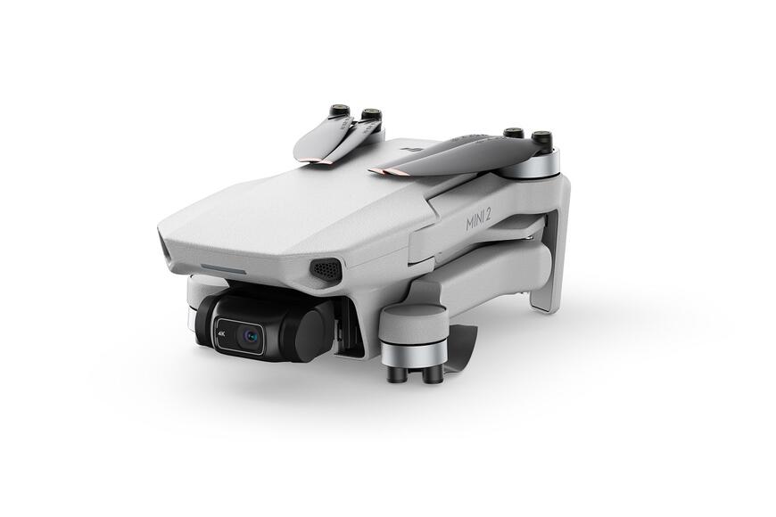 Квадрокоптер DJI Mini 2 Fly More Combo